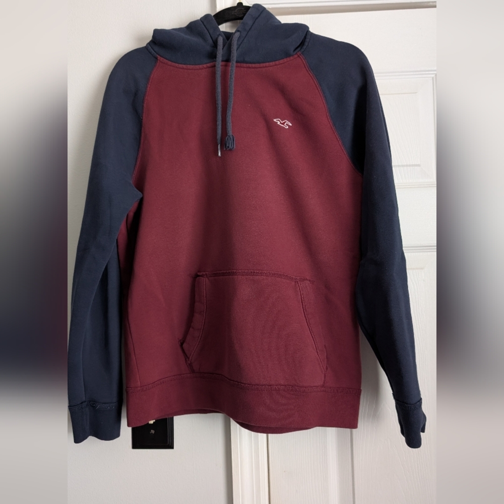 Hollister Burgundy and Dark Blue Sweatshirt